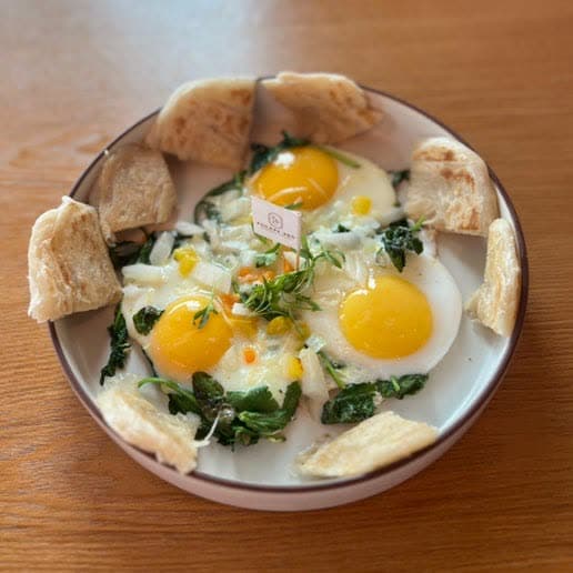 Spinach Pan Fried Egg with Roti