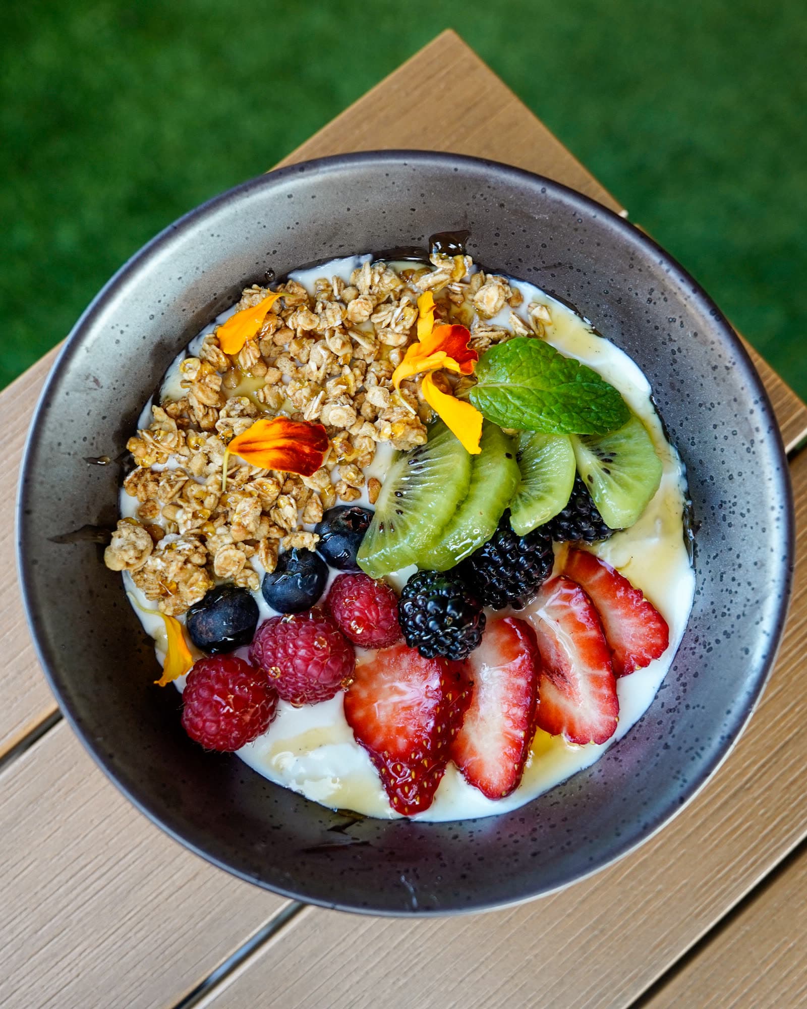Fresh Fruit Yogurt Granola